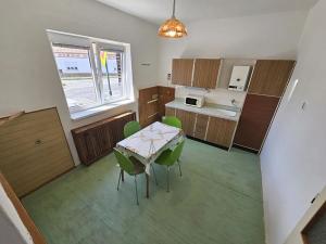 Prodej rodinného domu, Třebenice, Nádražní, 110 m2