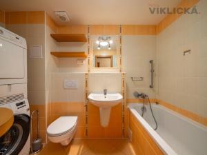 Pronájem bytu 2+kk, Praha - Kolovraty, Preislerova, 54 m2