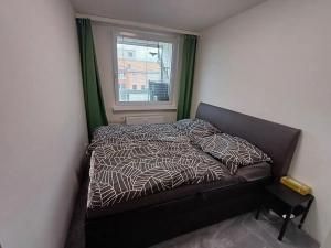 Pronájem bytu 2+kk, Praha, U pramene, 50 m2