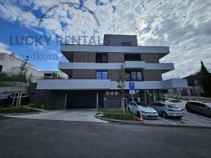 Pronájem bytu 1+kk, Praha - Velká Chuchle, Na hvězdárně, 35 m2