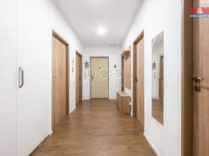 Prodej bytu 3+1, Huštěnovice, 84 m2