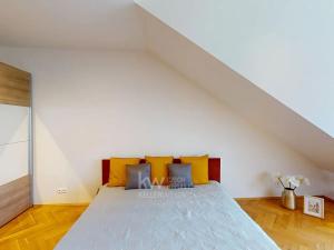 Pronájem bytu 2+kk, Praha - Vršovice, Orelská, 60 m2