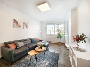 Pronájem bytu 2+kk, Praha - Dolní Měcholupy, Honzíkova, 54 m2
