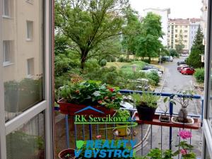 Pronájem bytu 1+1, Brno, Jana Uhra, 35 m2
