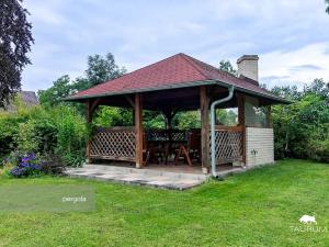 Prodej vily, Skalná, Za Školou, 341 m2