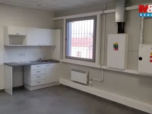 Pronájem obchodního prostoru, Jablunkov, Nádražní, 300 m2