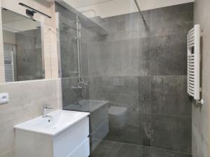 Prodej bytu 2+kk, Praha - Libeň, Nad Okrouhlíkem, 51 m2