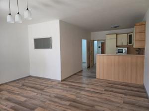 Prodej bytu 2+kk, Praha - Libeň, Nad Okrouhlíkem, 51 m2