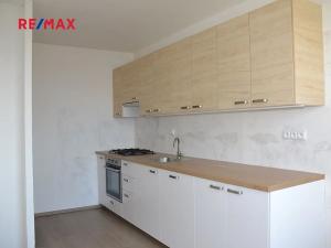 Pronájem bytu 3+1, Praha - Modřany, Platónova, 82 m2