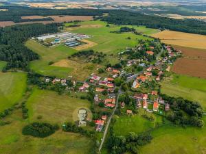Prodej výrobních prostor, Velká Chmelištná, 550 m2