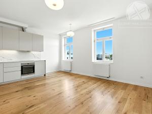 Prodej bytu 3+kk, Praha - Smíchov, Kmochova, 70 m2
