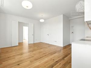Prodej bytu 3+kk, Praha - Smíchov, Kmochova, 70 m2