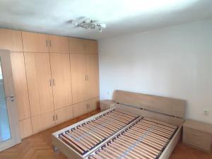 Pronájem bytu 2+1, Hradec Králové, Horova, 60 m2