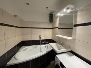 Prodej bytu 3+kk, Praha - Chodov, Křejpského, 73 m2