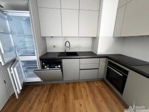 Pronájem bytu 2+kk, Praha - Vinohrady, Korunní, 37 m2