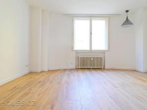 Pronájem bytu 3+1, Praha - Karlín, Thámova, 83 m2