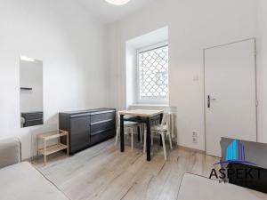 Pronájem bytu, Praha - Vinohrady, Londýnská, 17 m2