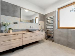 Prodej rodinného domu, Babice, 262 m2