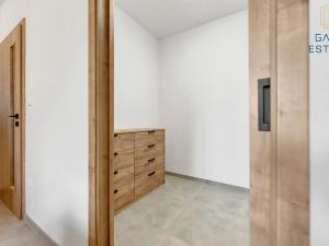 Prodej rodinného domu, Babice, 262 m2