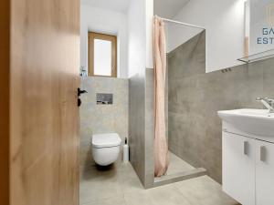 Prodej rodinného domu, Babice, 262 m2
