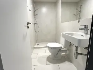 Pronájem bytu 1+kk, Praha - Vysočany, Poděbradská, 26 m2