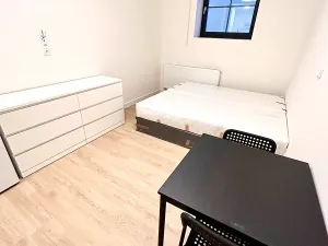 Pronájem bytu 1+kk, Praha - Vysočany, Poděbradská, 27 m2
