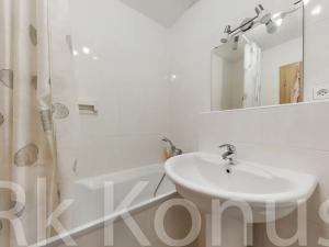 Pronájem bytu 2+kk, Praha - Dejvice, Heinemannova, 57 m2