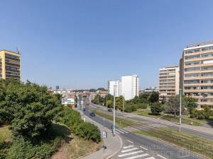 Pronájem bytu 2+kk, Praha - Strašnice, Petrovická, 46 m2