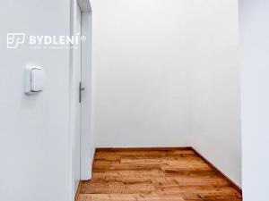 Pronájem bytu 2+kk, Teplice, Benešovo náměstí, 45 m2