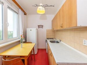 Pronájem pokoje, Olomouc, Karafiátová, 52 m2
