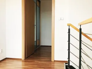 Pronájem bytu 2+1, Praha - Kbely, Pod Nouzovem, 90 m2