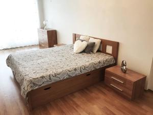 Pronájem bytu 2+1, Praha - Kbely, Pod Nouzovem, 90 m2