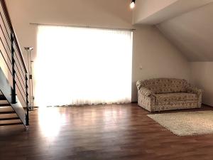 Pronájem bytu 2+1, Praha - Kbely, Pod Nouzovem, 90 m2