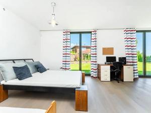 Prodej vily, Vrchlabí, Slunečný vrch, 299 m2
