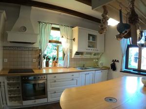 Prodej chalupy, Pecka, 300 m2