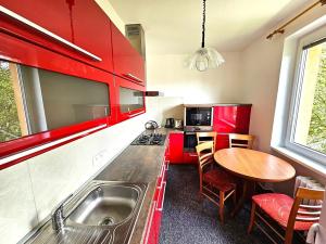 Pronájem bytu 2+1, Ostrava, Gen. Sochora, 52 m2