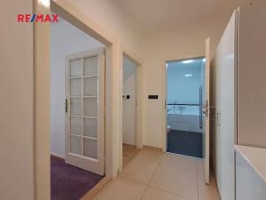 Pronájem bytu 2+kk, Praha - Strašnice, Nad Primaskou, 54 m2