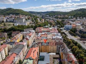 Prodej bytu 3+1, Karlovy Vary, K. Čapka, 88 m2