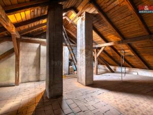 Prodej rodinného domu, Rakovník - Rakovník II, Komenského nám., 160 m2