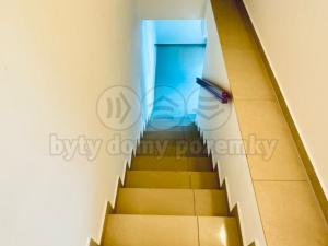 Pronájem bytu 2+1, Šternberk, Hlavní náměstí, 70 m2