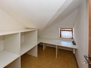 Pronájem rodinného domu, Praha - Libuš, Nad šejdrem, 252 m2