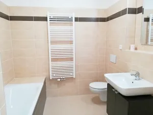 Pronájem bytu 1+kk, Praha - Černý Most, Cukrova, 36 m2