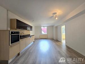 Pronájem bytu 3+kk, Praha - Hlubočepy, Pod Žvahovem, 97 m2