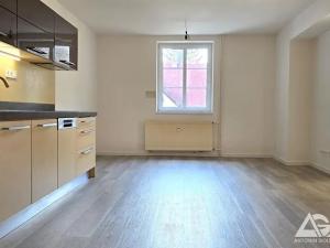 Pronájem bytu 3+kk, Praha - Hlubočepy, Pod Žvahovem, 97 m2