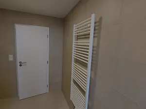 Pronájem bytu 1+kk, Praha - Černý Most, Dobrovolného, 39 m2