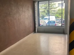 Pronájem obchodního prostoru, Praha, Milánská, 70 m2