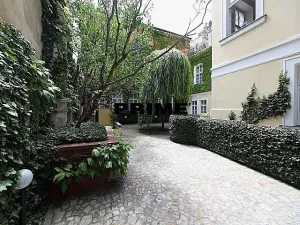 Pronájem bytu 2+1, Praha - Malá Strana, Vlašská, 53 m2