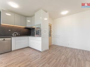 Prodej bytu 3+kk, Klecany, V Honech, 62 m2
