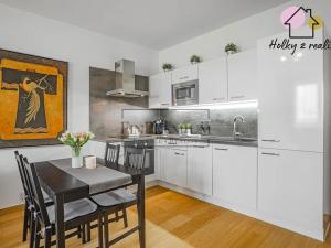 Pronájem bytu 2+kk, Nehvizdy, 72 m2