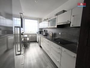 Pronájem bytu 4+1, Ústí nad Labem - Krásné Březno, V Oblouku, 74 m2